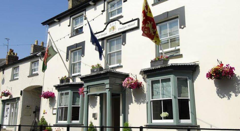 Gwesty'R Emlyn Hotel Newcastle Emlyn Kültér fotó