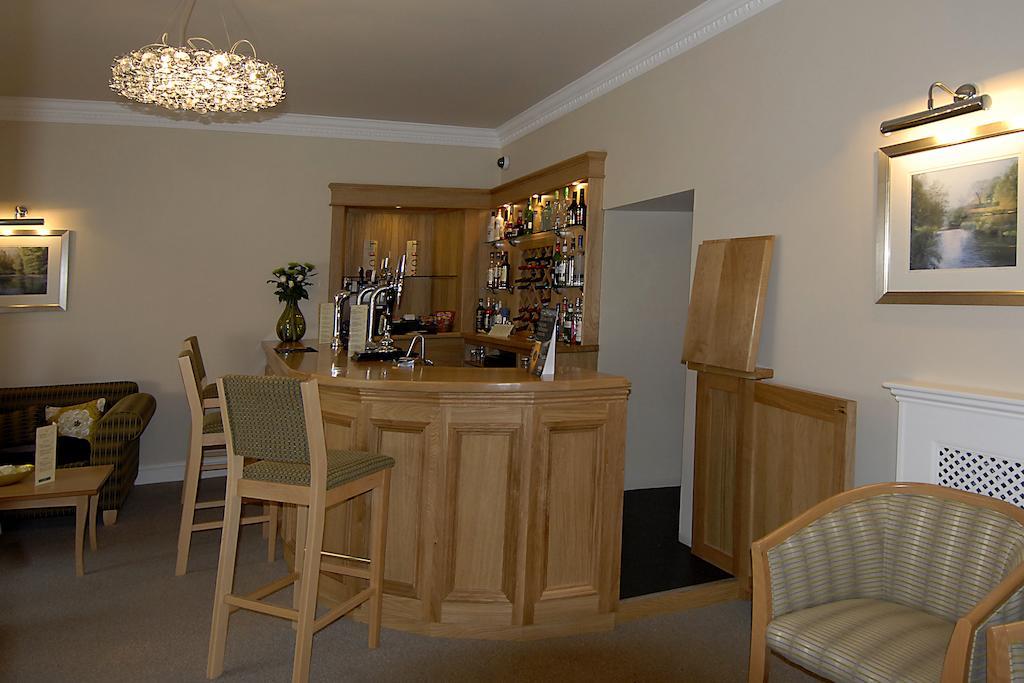 Gwesty'R Emlyn Hotel Newcastle Emlyn Kültér fotó