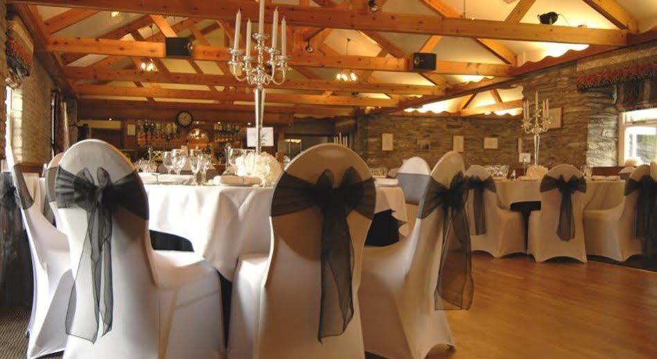 Gwesty'R Emlyn Hotel Newcastle Emlyn Kültér fotó
